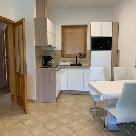 דירות בלטונללה Simon Apartman מראה חיצוני תמונה